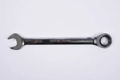 Blocknyckel YATO med spärr 17 mm 72 tänder YT-0198