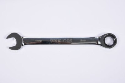 Blocknyckel YATO med spärr 19 mm 72 tänder YT-0200